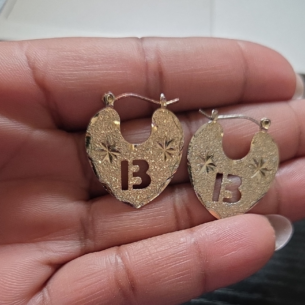Source Unknown Gold Heart Hoop Earrings with '13' Cutout